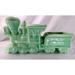 VTG Mid Century USA Green Train Locomotive Planter 10" NEW Cond.
